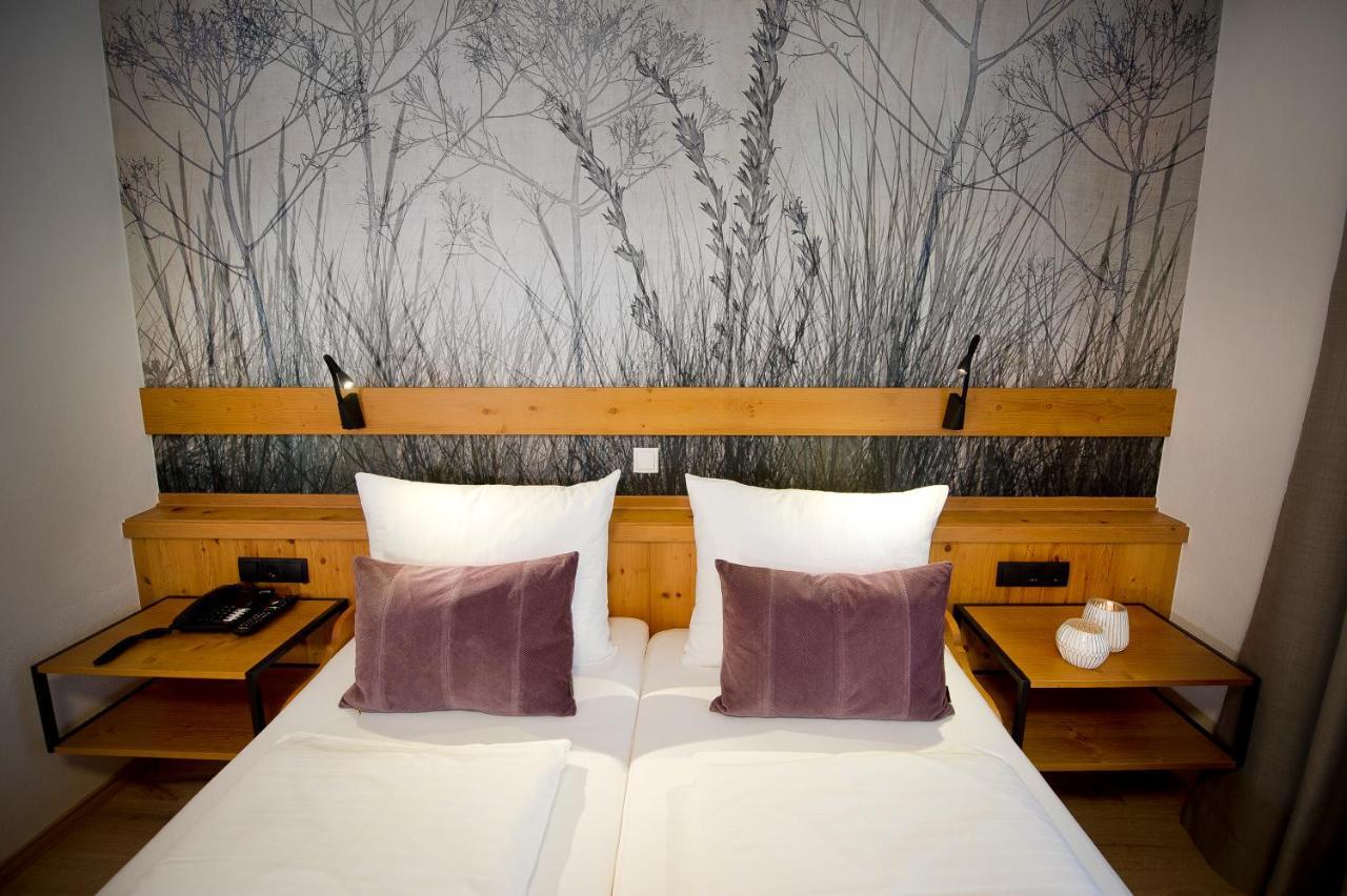 Vierjahreszeiten Hotel 4*