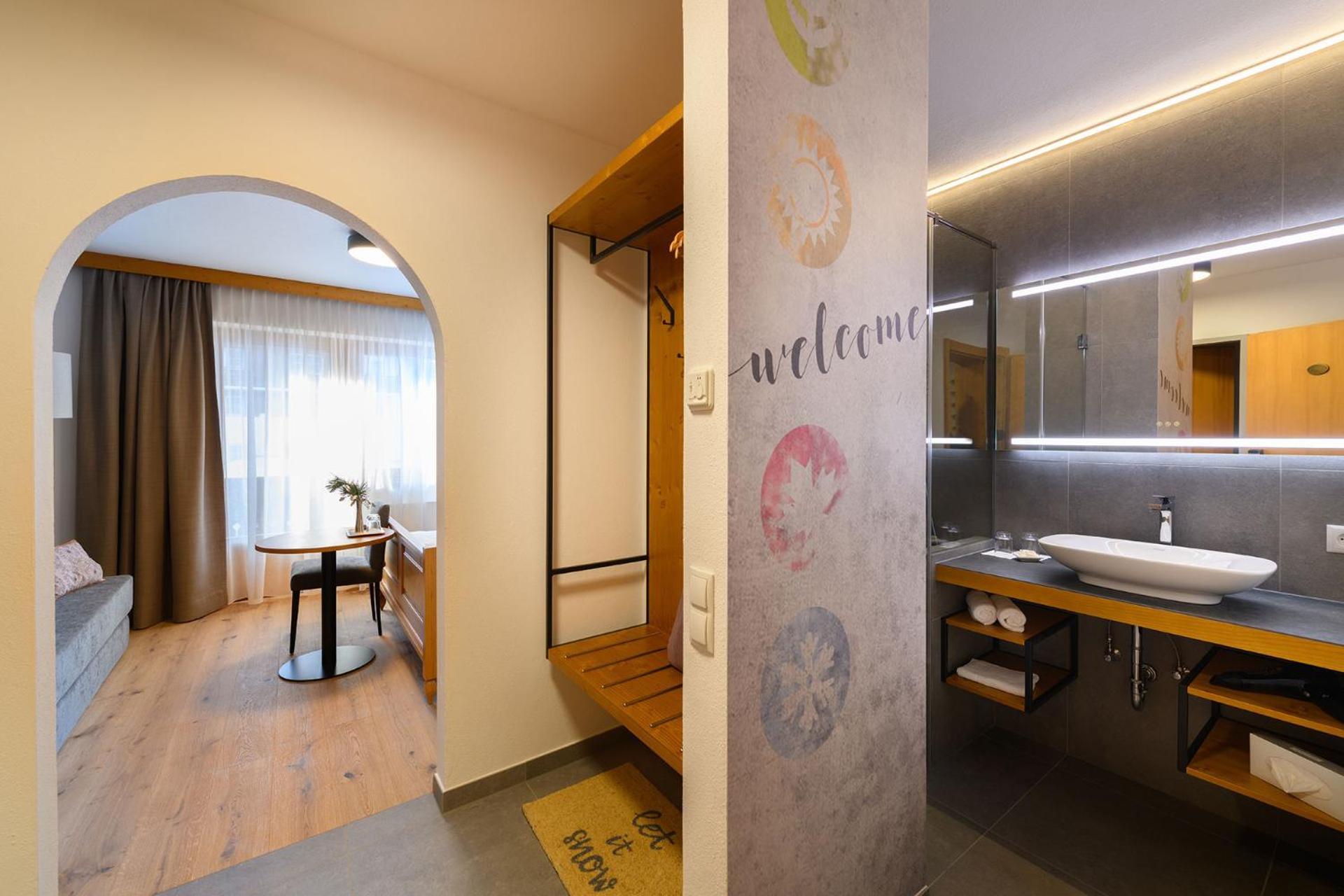 Vierjahreszeiten Hotel 4*